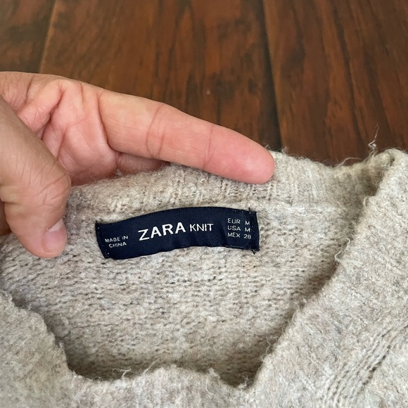 Zara Wool Blend Cream Crew Neck Sweater Medium - Picture 2 of 9